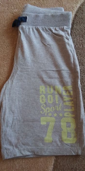 Spodenki Benetton r.160