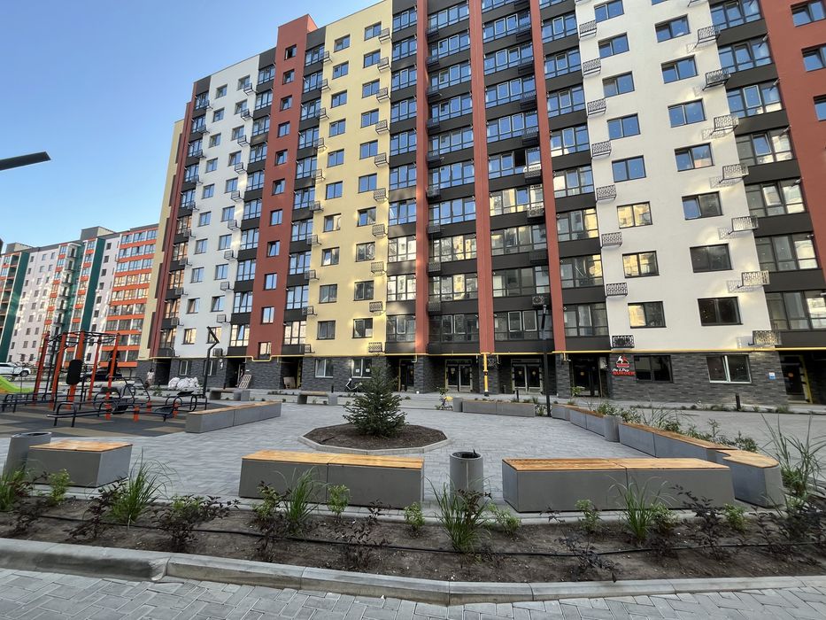 Оренда  приміщення в спальному масиві