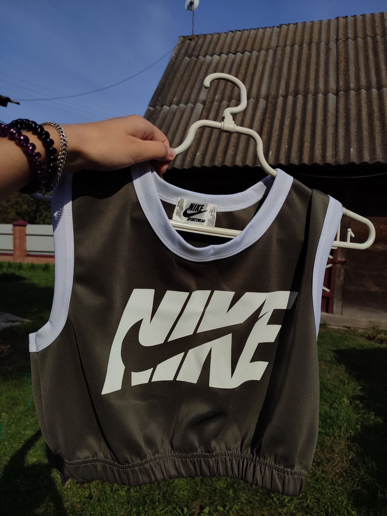 топ nike в розмірі l