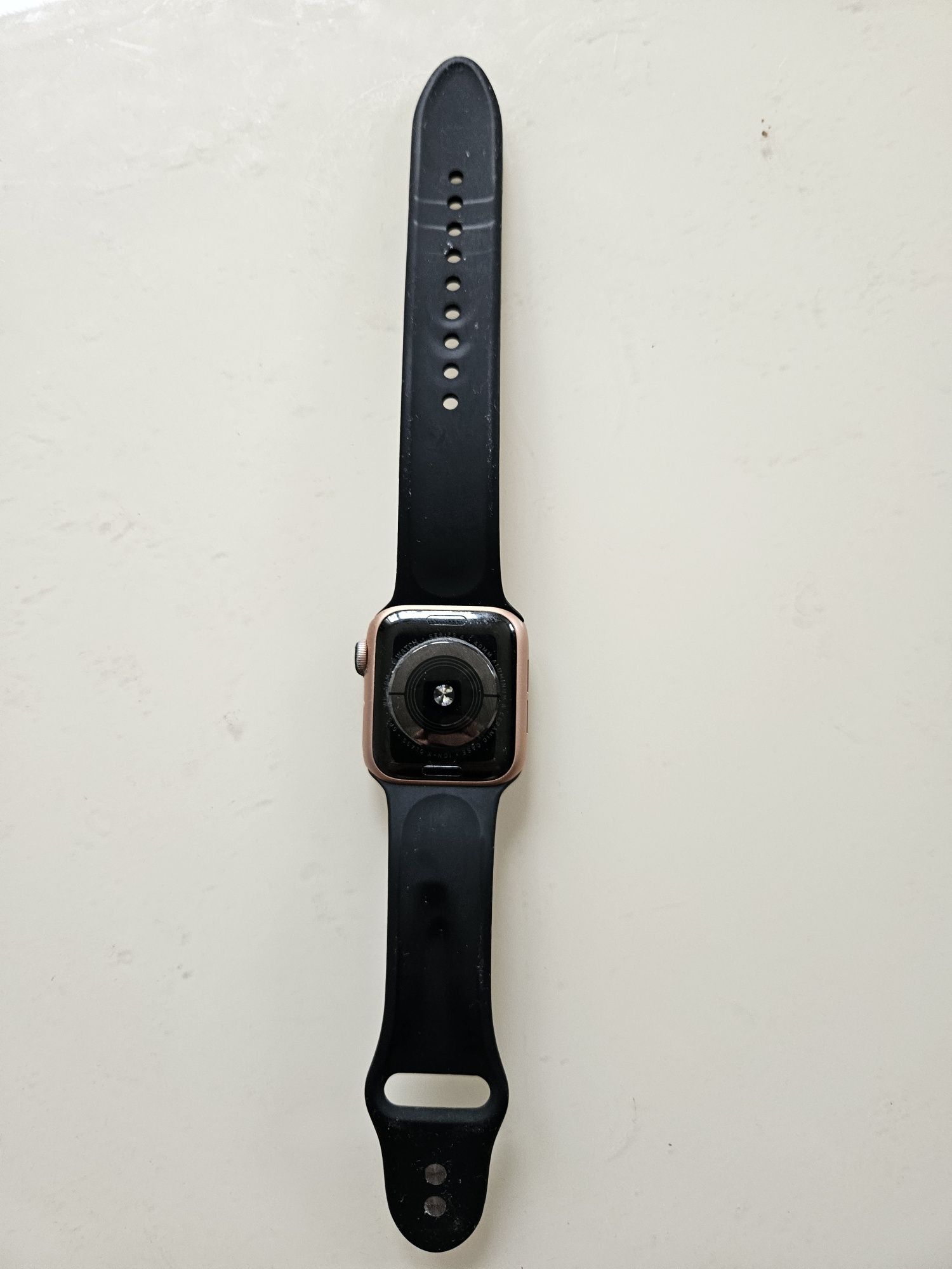 Apple Watch Gold 40mm series 4 okazja
