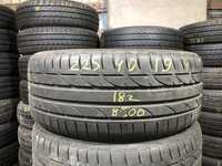 225/40R19 Bridgestone 4-шт Шиномонтаж-Protector