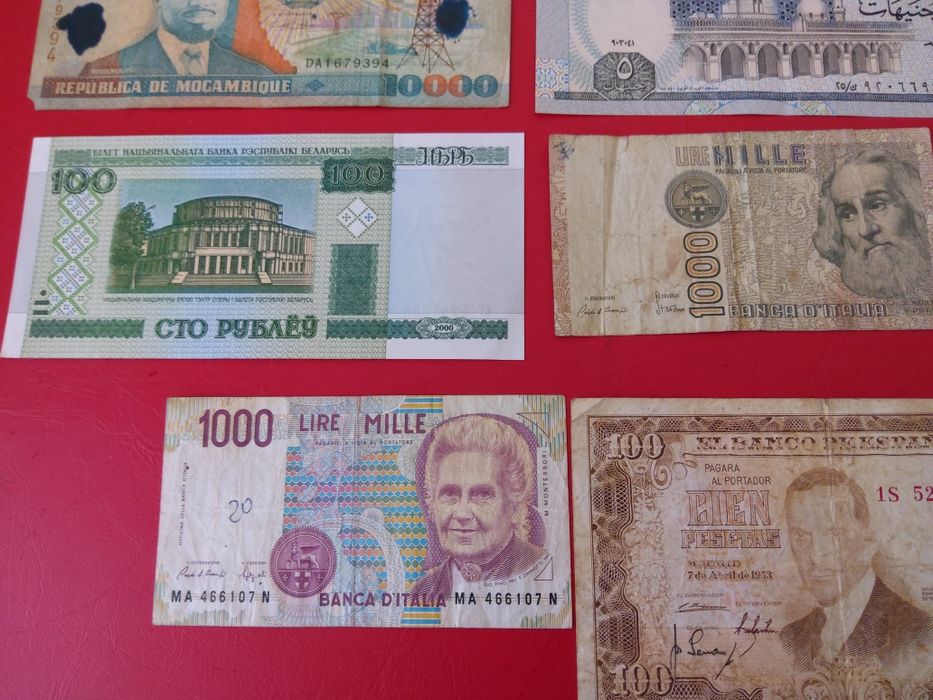 11025#Lote 11 notas estrangeiras diferentes ( inclui 2 Espanha)