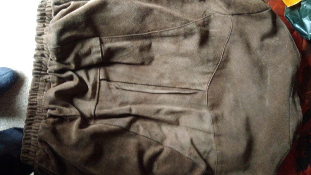 Casaco em couro novo