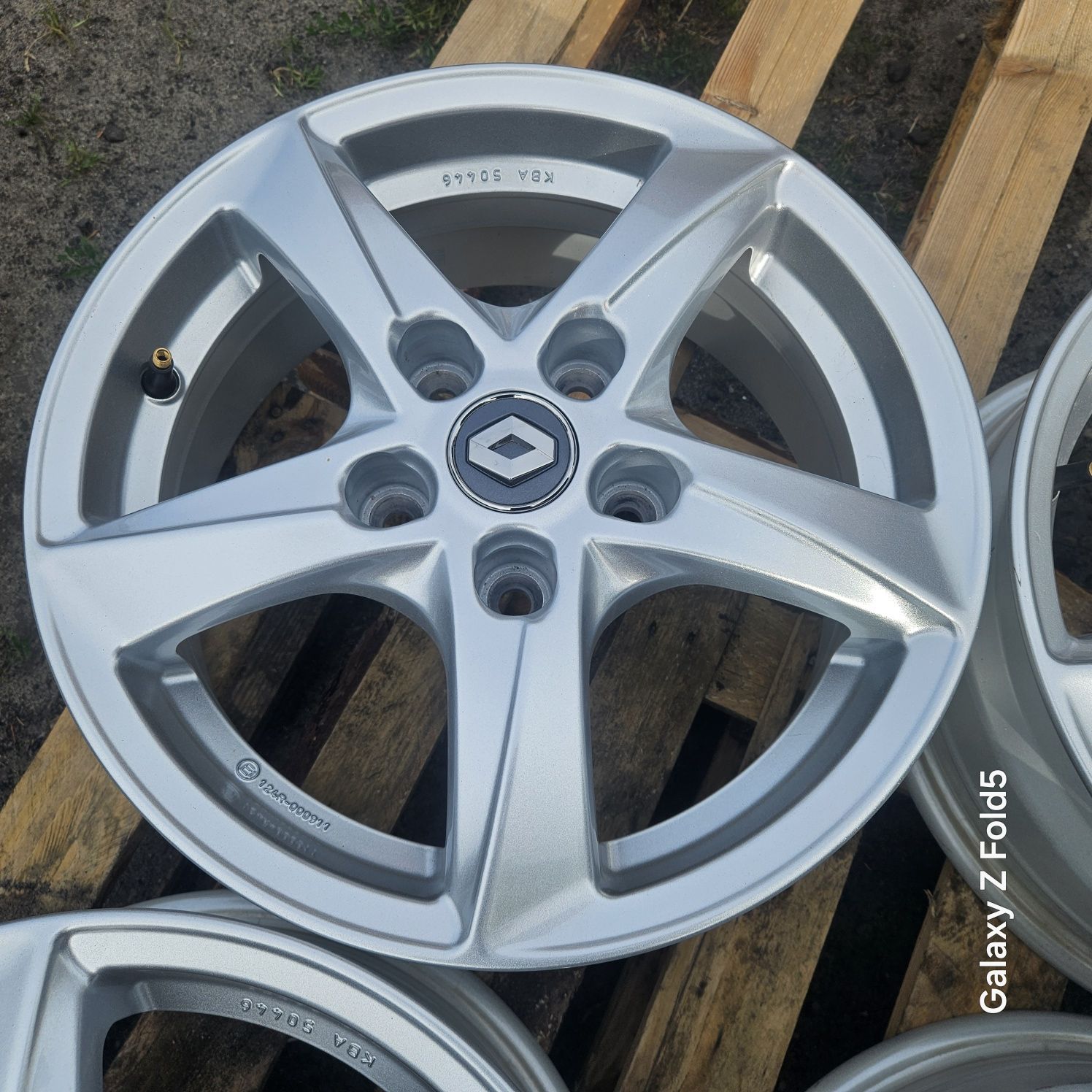 Nowe Alufelgi 15 Renault Express Kangoo Megane IV Fluence 5x114,3