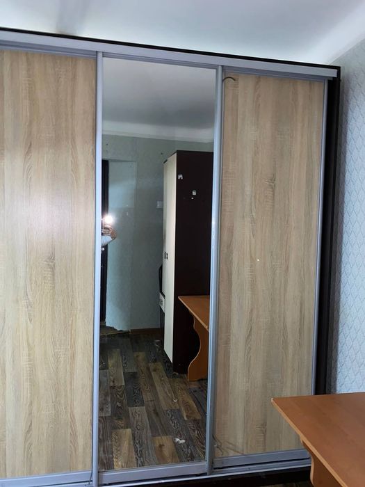 Кімната в гуртожитку Велика