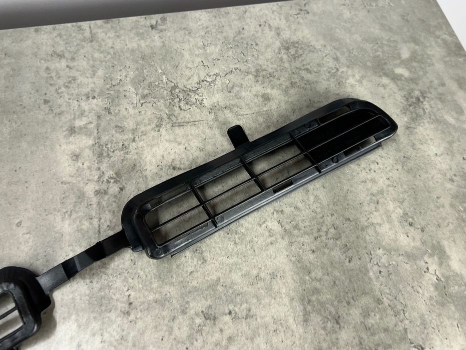 Решітка в бампер (нижня) - TOYOTA RAV 4 III ( XA30 ) 5311342060