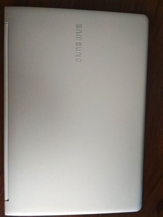 Portátil Samsung 9 NP900X3D UltraBook - Slim 13" i5 120GB SSD 4GB RAM
