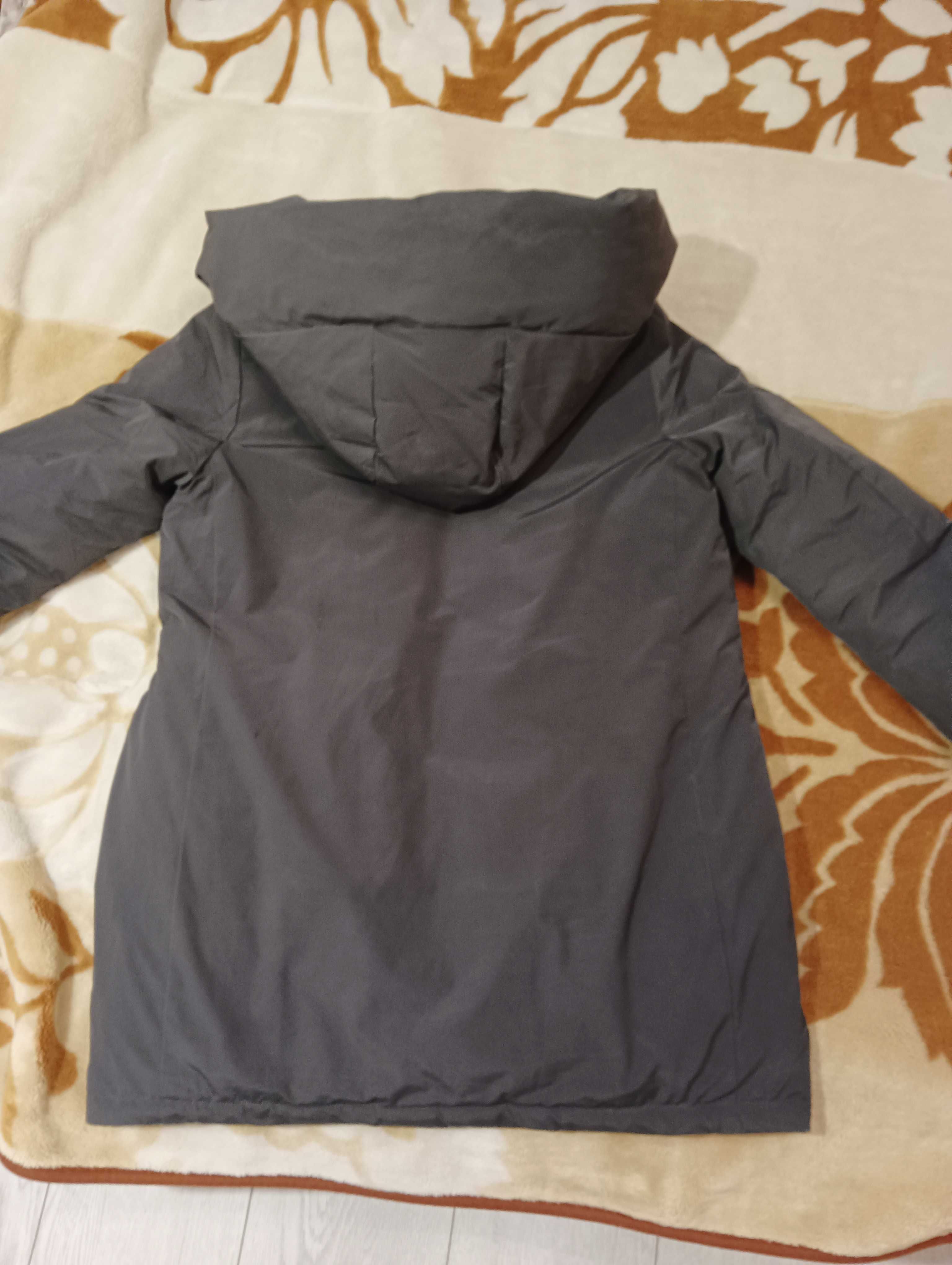 Куртка сіра жіноча, розмір М(44)