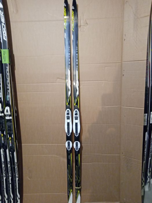 Narty biegowe Fischer superlite łuska z wiązaniami NNN