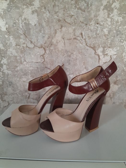 Продам туфли и босоножки