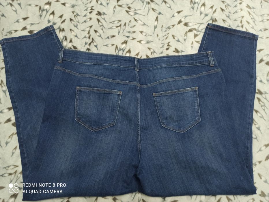 Джинси  нові  розм 58-60-62