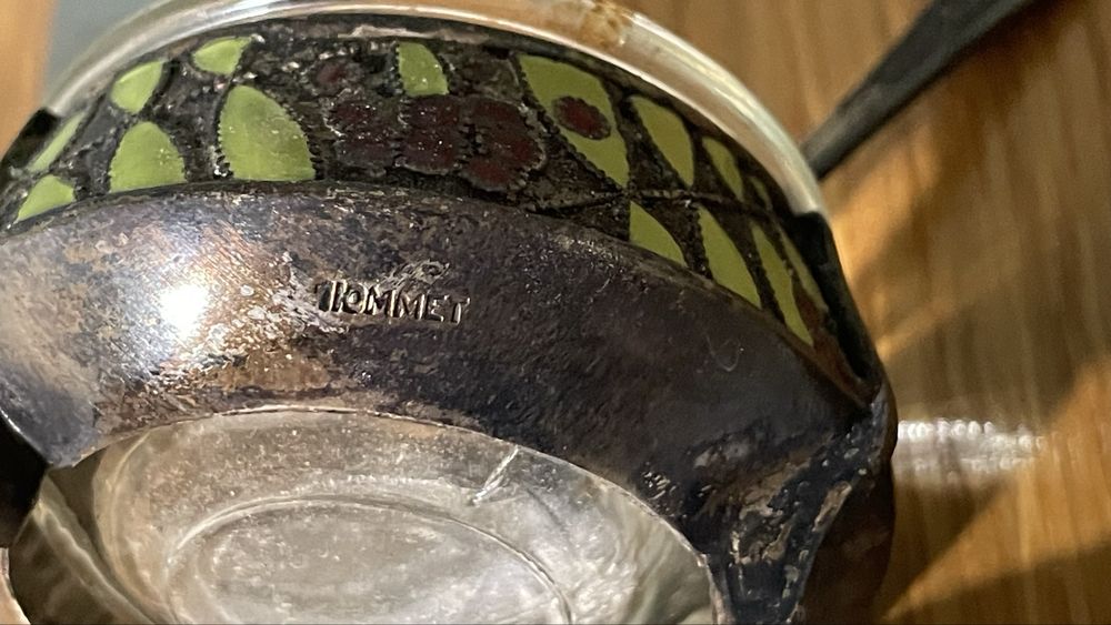 Солонка з ложечкою-горячі емалі (1юммет)