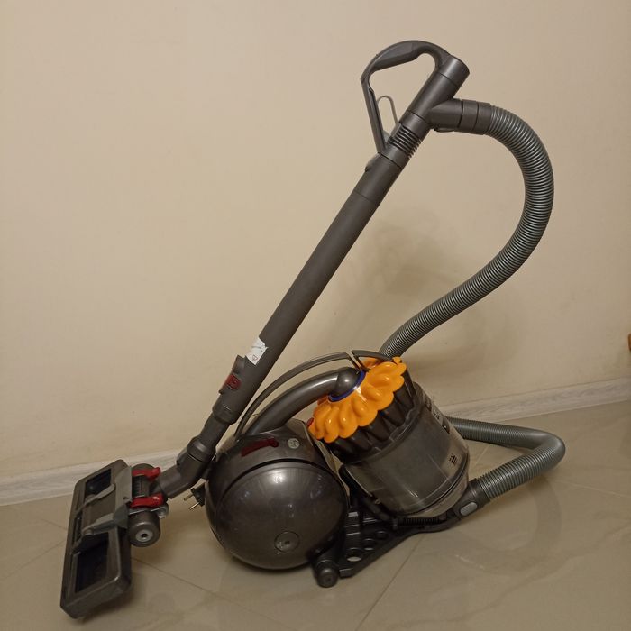 Продам Dyson DC 33 origin