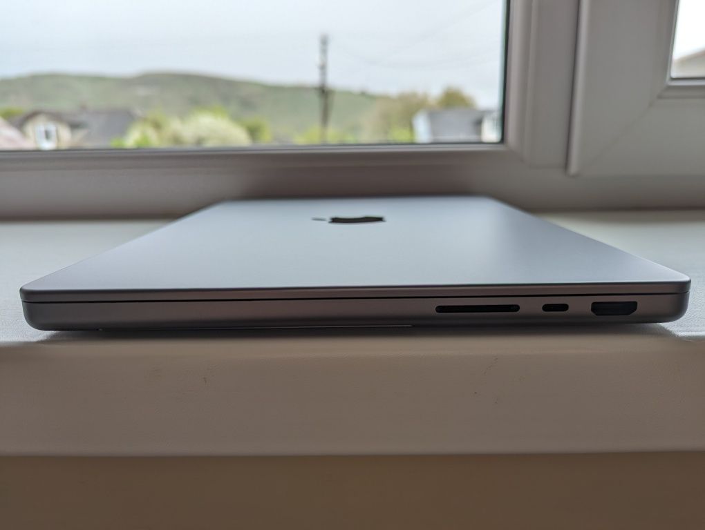 MacBook Pro 14 2021 (M1Pro 16/512) Like NEW