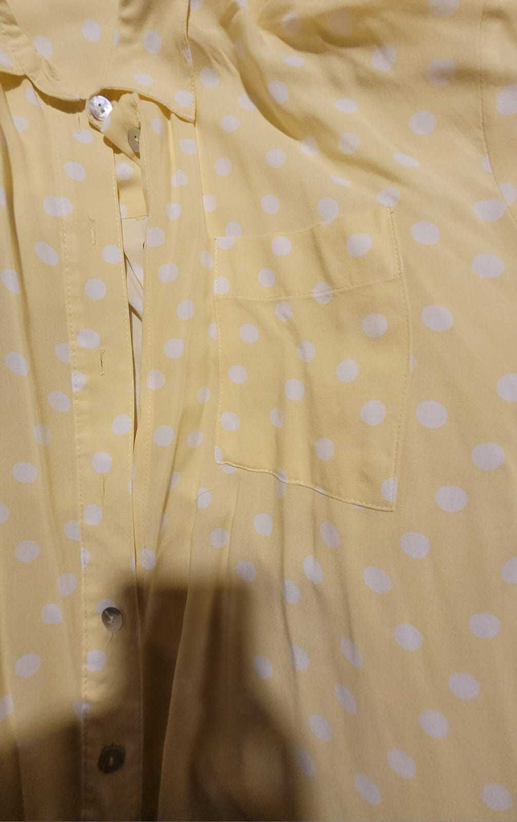 vestido camiseiro com bolinhas