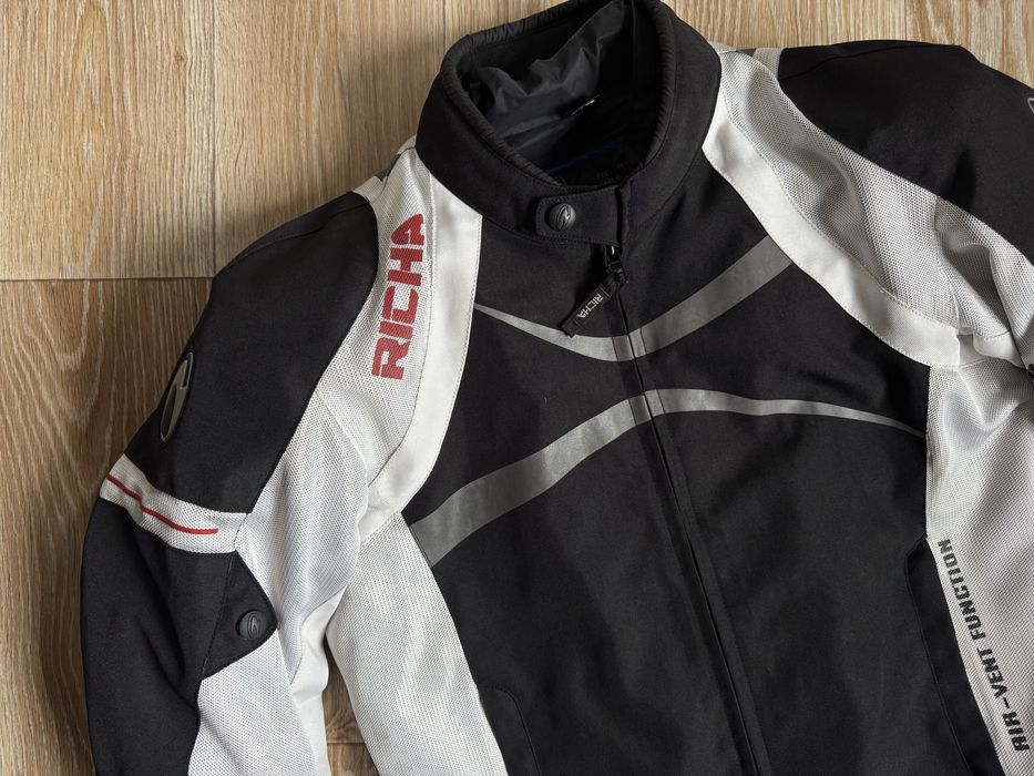 RICHA. Топова мотокуртка, стан нової ! Повний комплект. М розмір