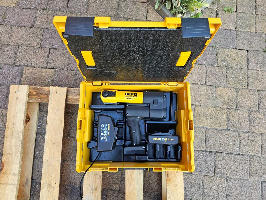 REMS 22V zaciskarka akumulatorowa jak nowa ZESTAW 2025 faktura