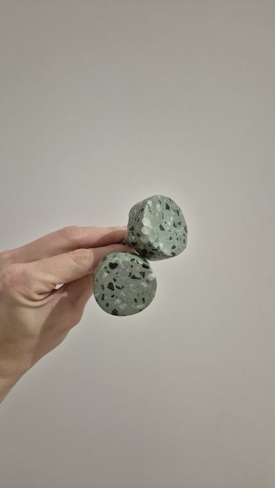 Gałki marmurowe H&M