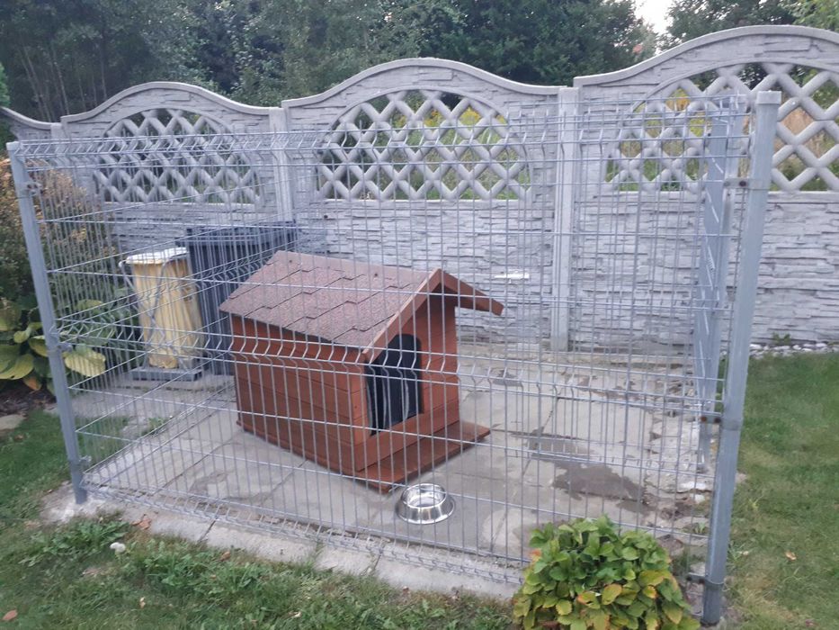 Kojec dla psa , buda dla psa