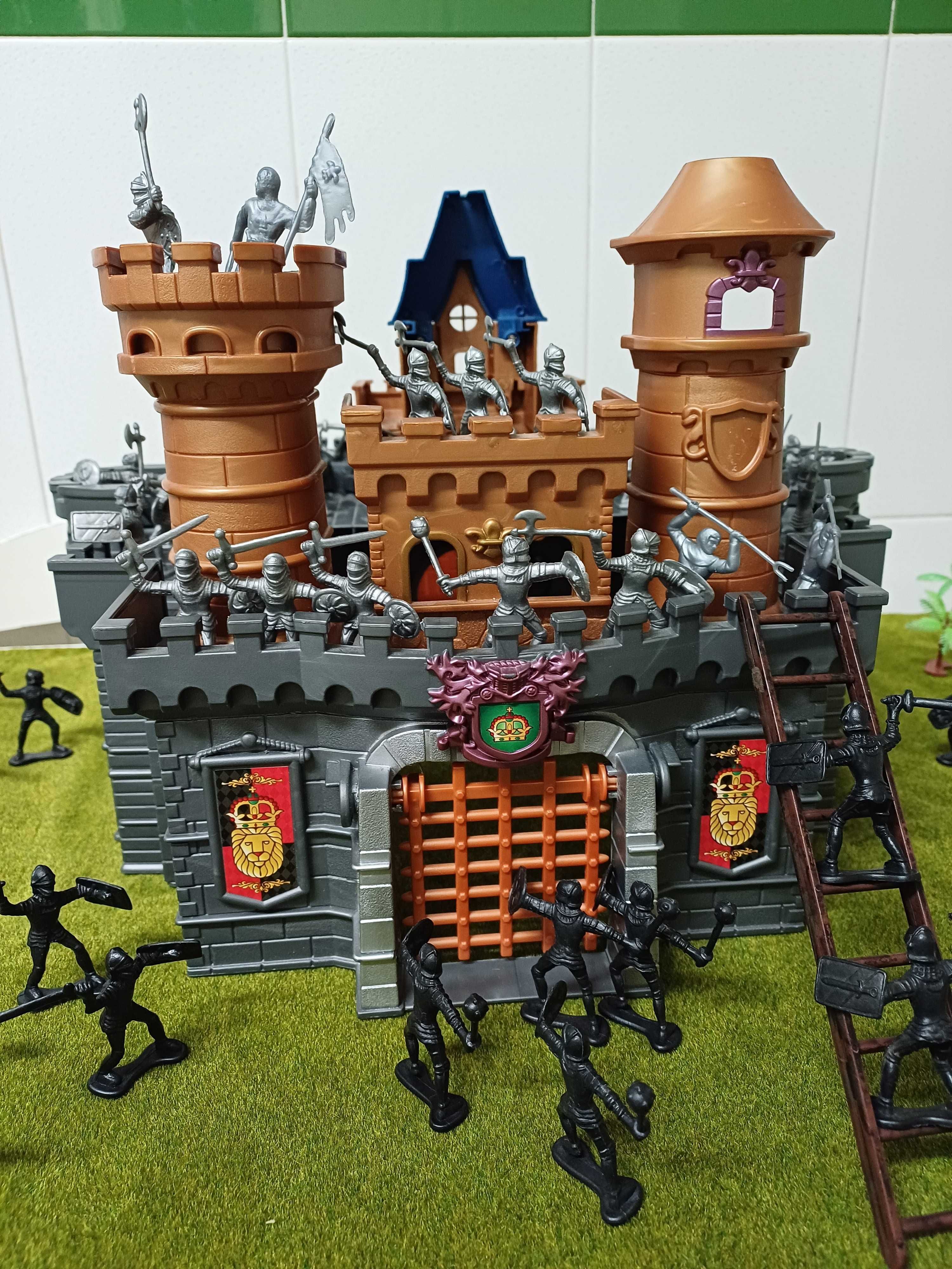 Castelo com exércitos em guerra