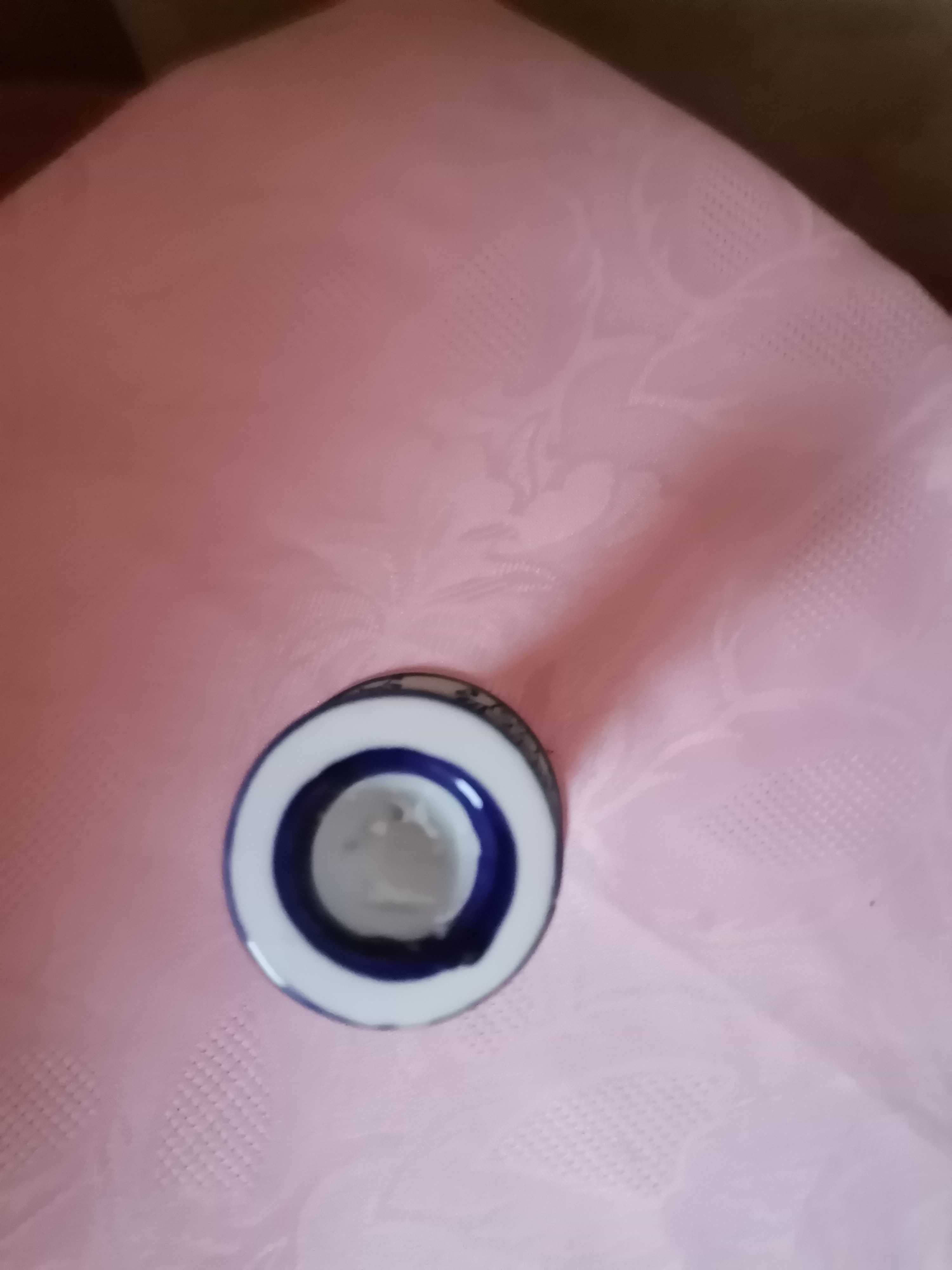 Biało niebieski świecznik ceramiczny