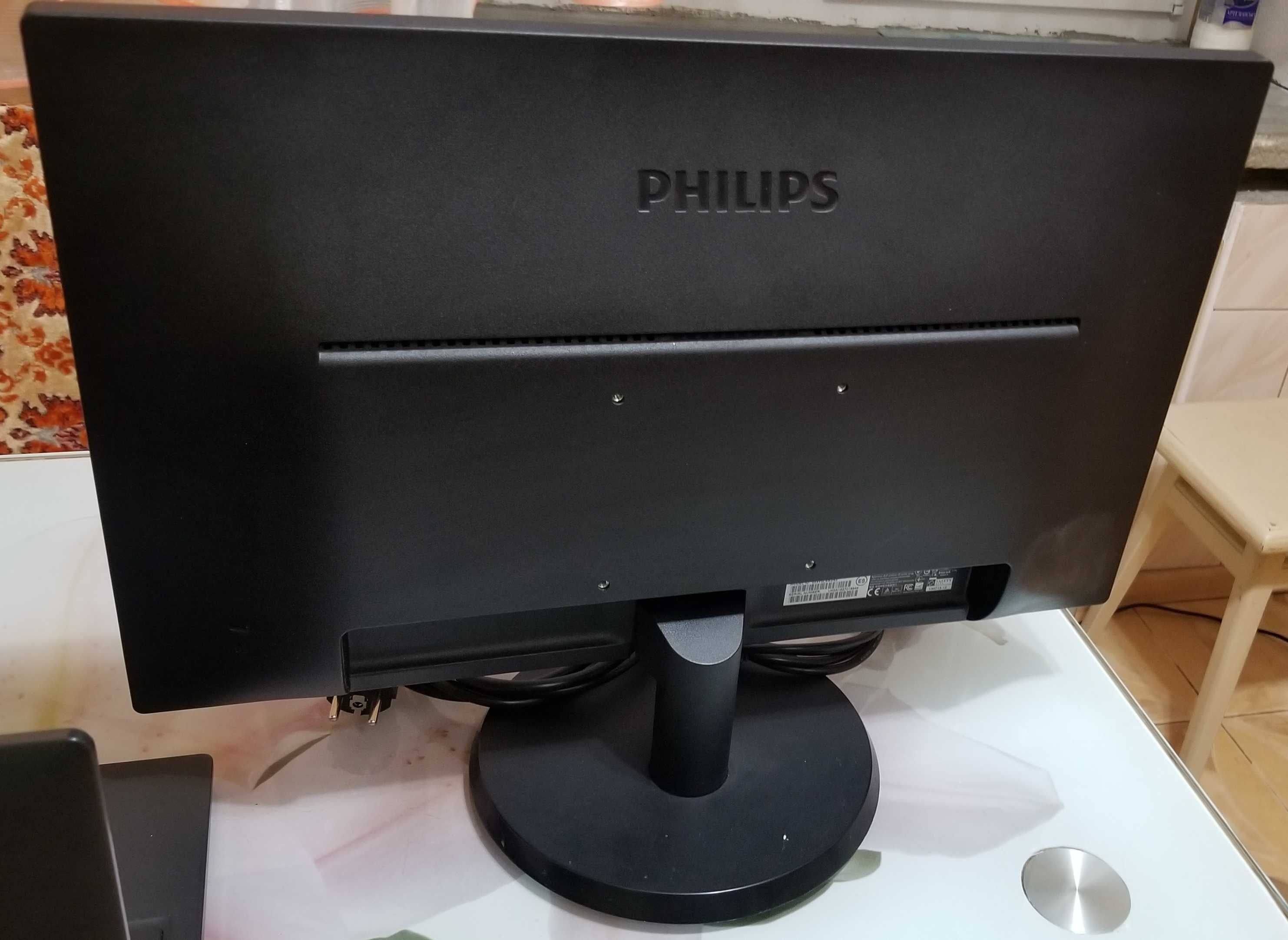 монітор Philips 223V5L 21.5" LED TN, 1920 x 1080, 5 мс, VGA монитор