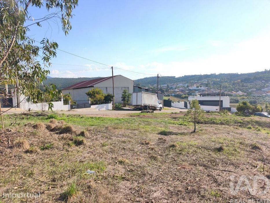 Terreno em Vila Nova de Monsarros de 2200,00 m2