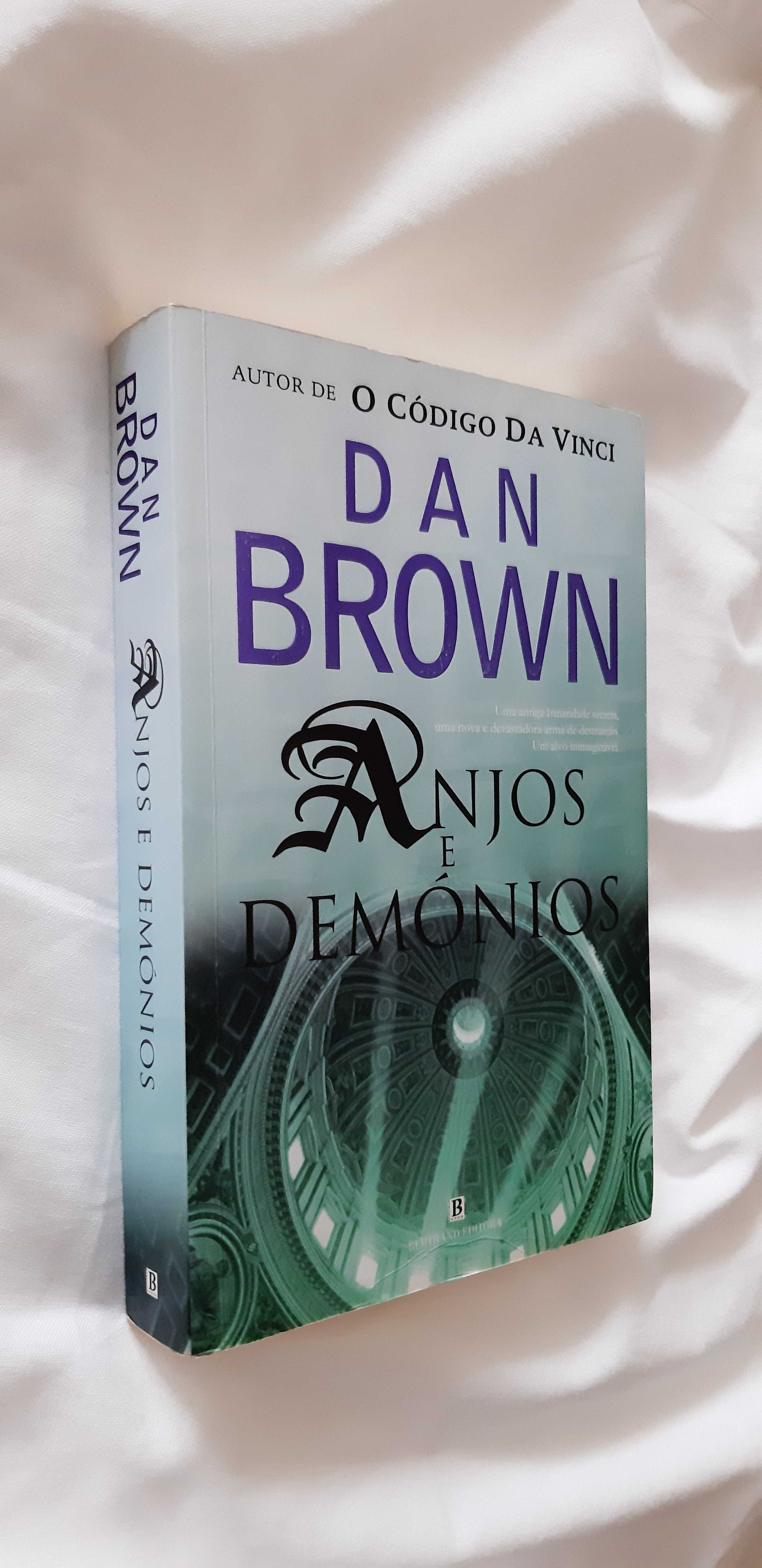 Anjos e Demónios de Dan Brown