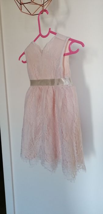 Koronkowa sukienka różowa na chrzciny komunię wesele