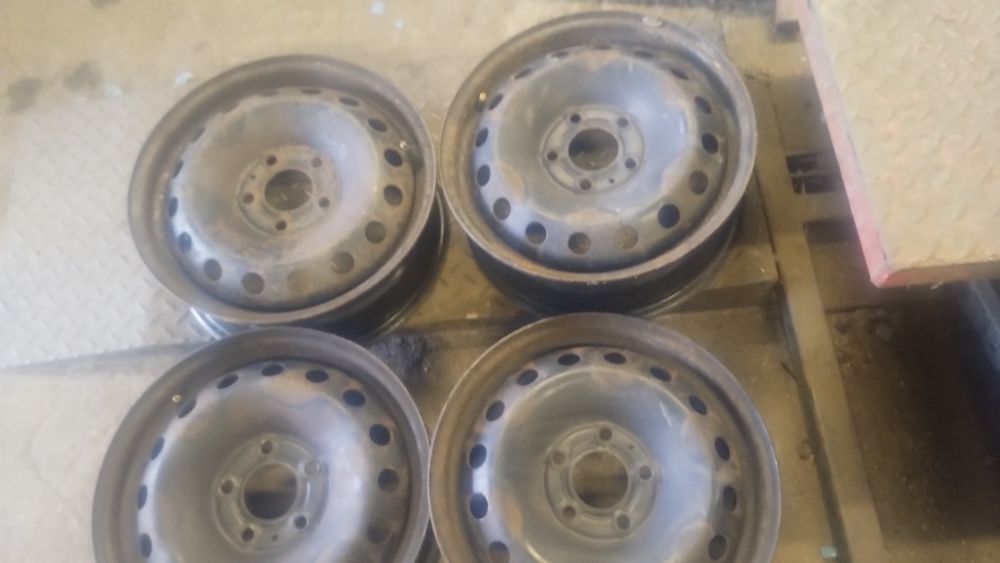 5x118  16  cali felgi stalowe Opel Vivaro renault traffic