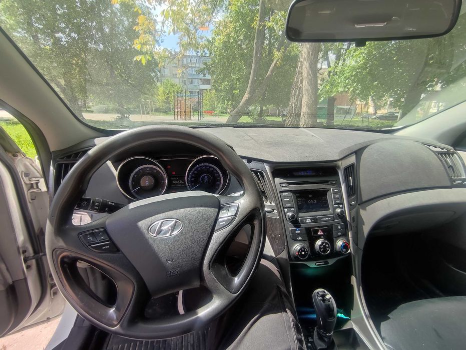 Hyundai Sonata 2013 (2.0 бензин)