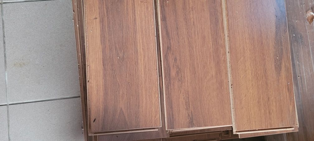 panele laminowane - 4 paczki nowe, reszta z odzysku, ponad 20m2