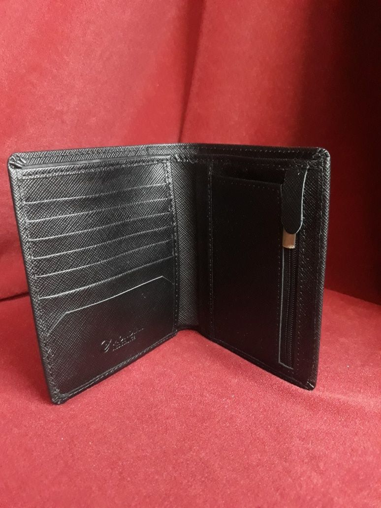 Elegancki czarny portfel