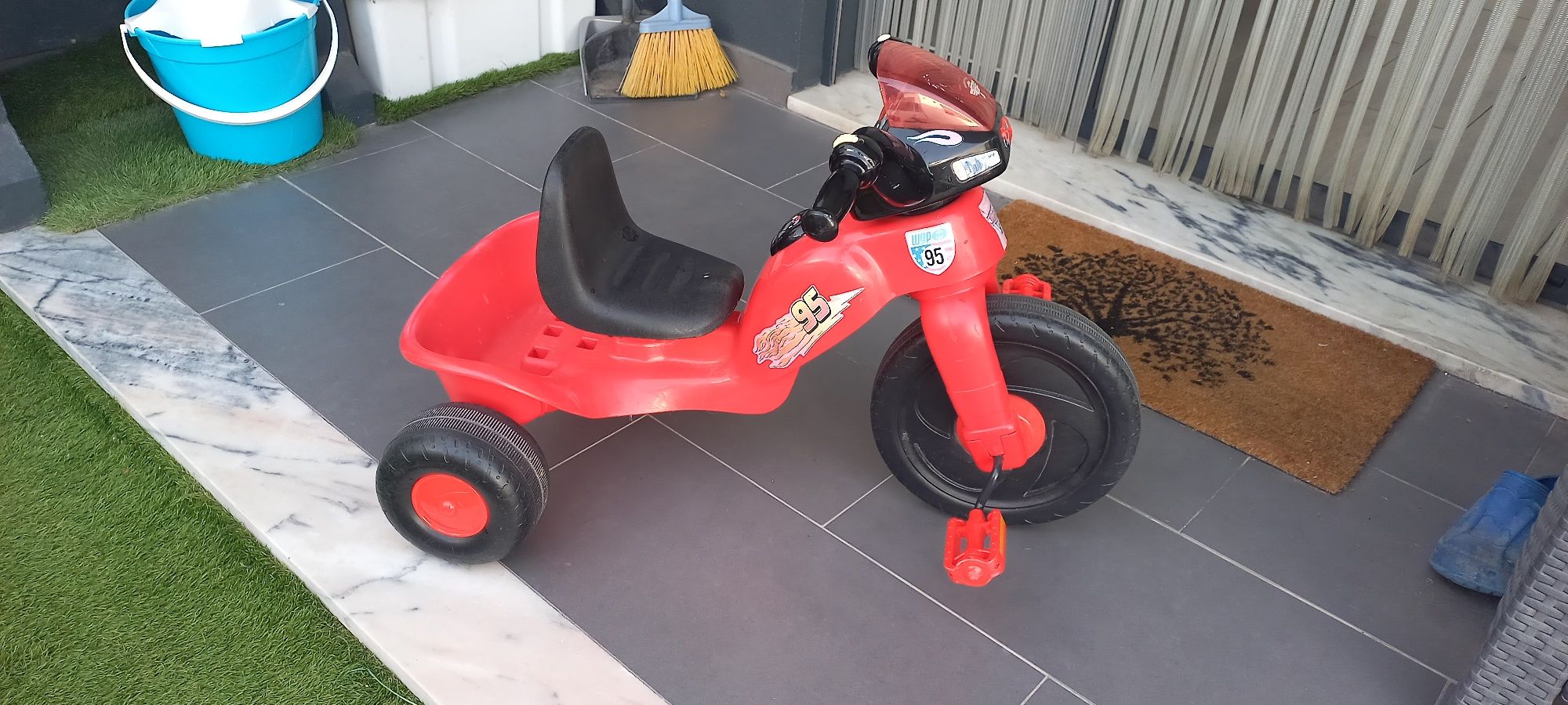 Triciclo Faisca Mcqueen