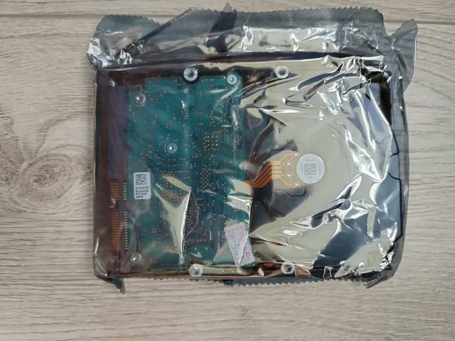 Жорсткий диск (вінчестер) 3TB Seagate Skyhawk ST3000VX010