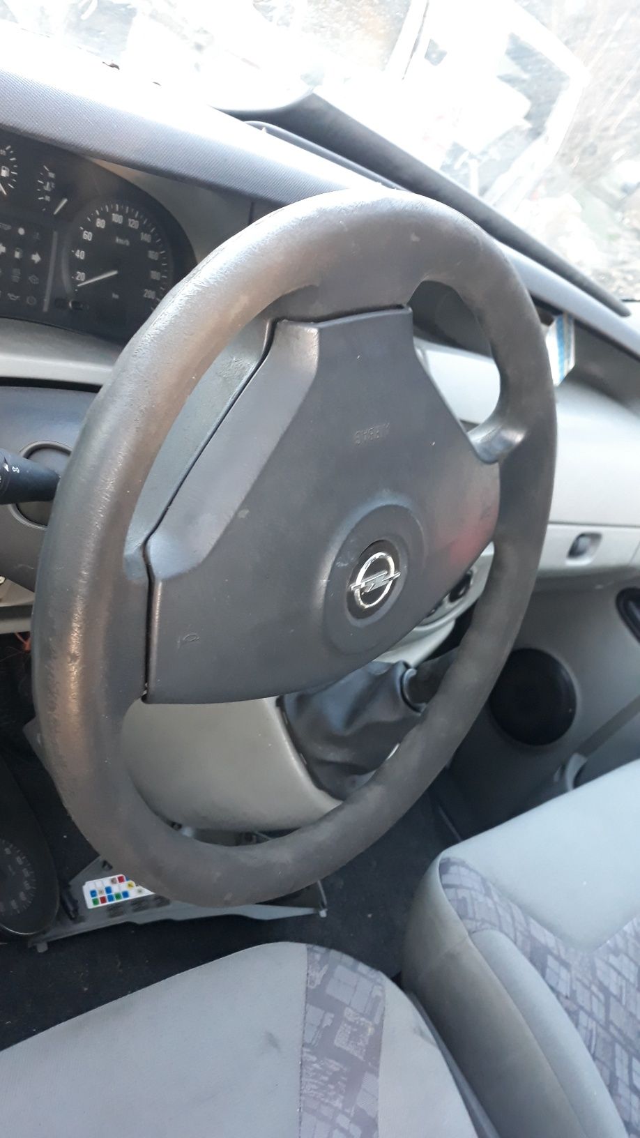 Opel vivaro  air bag