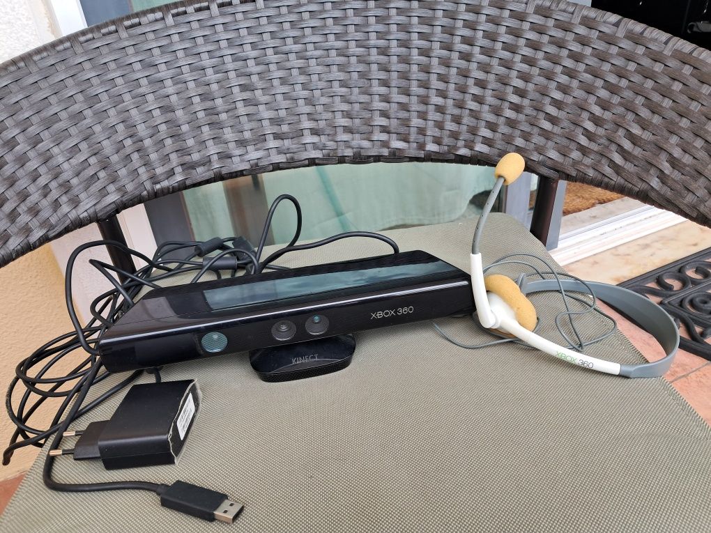 Kinect + Headphones + Comando XBOX 360