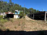 Vendo terreno c/pavilhao