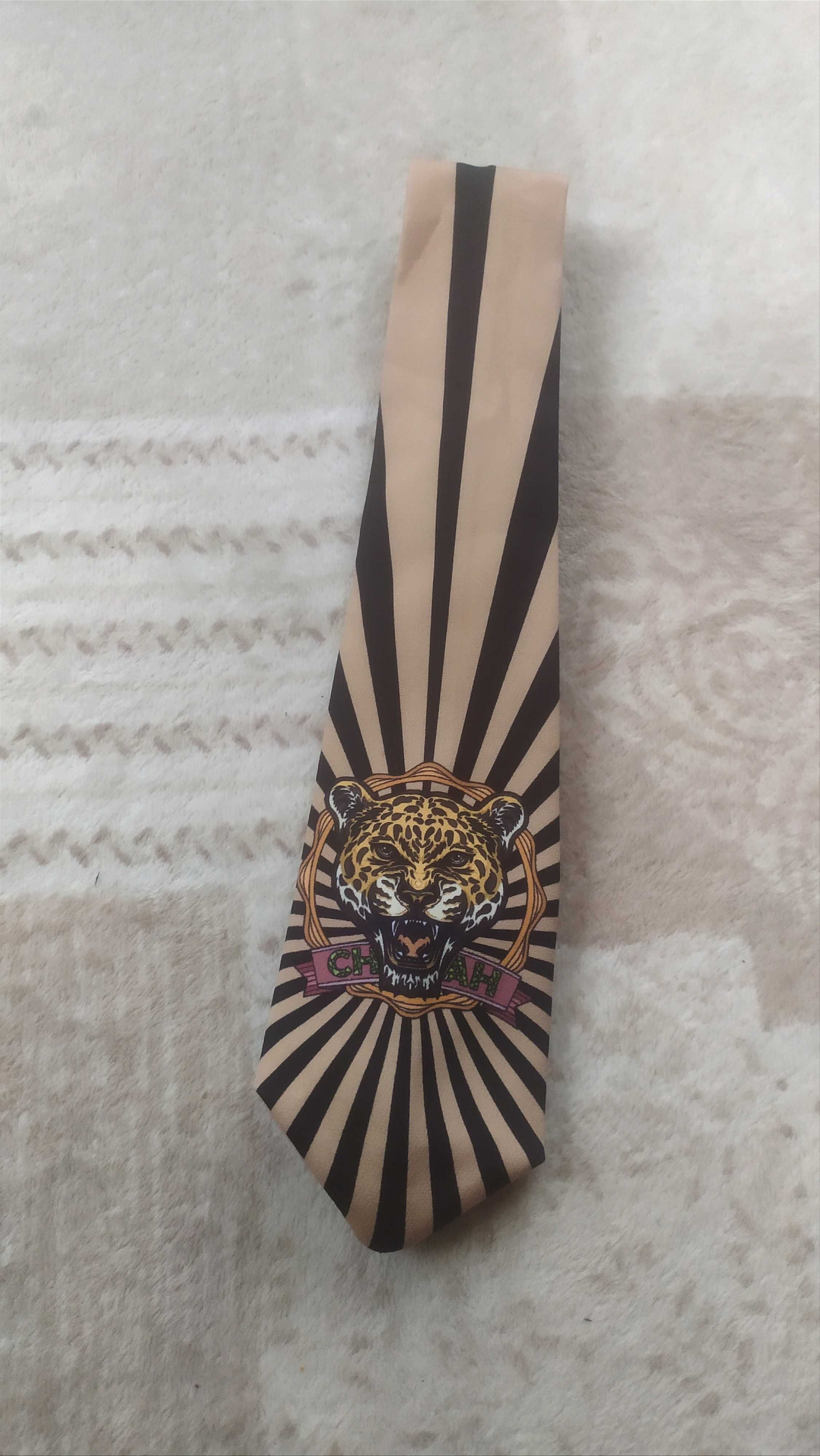 Krawat tygrys modny hit wzór