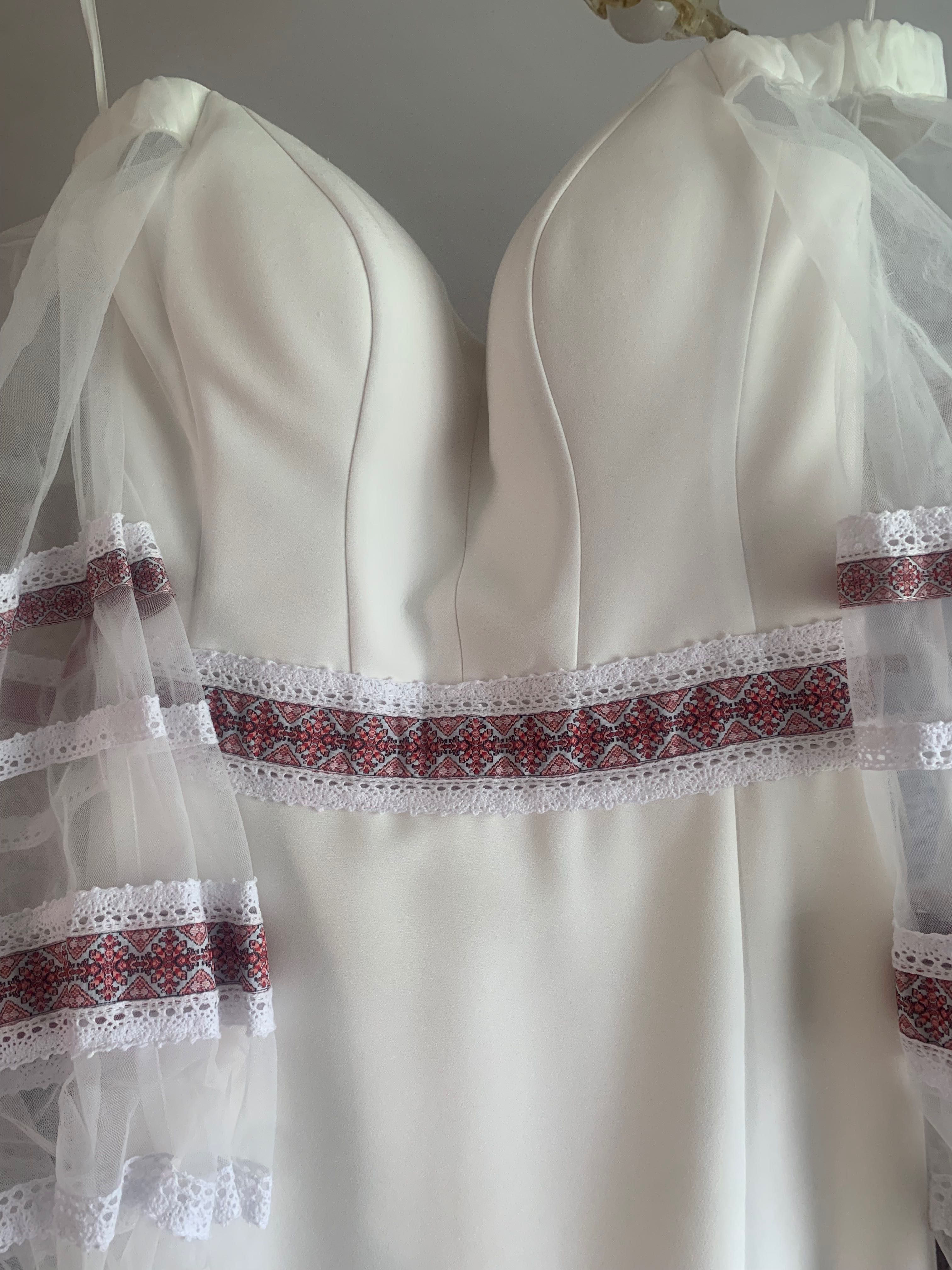 Продам плаття на в українському стилі