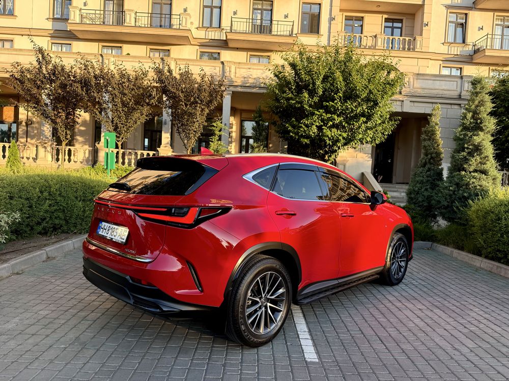 Пррдам офійійний Lexus Nx 200 Urban