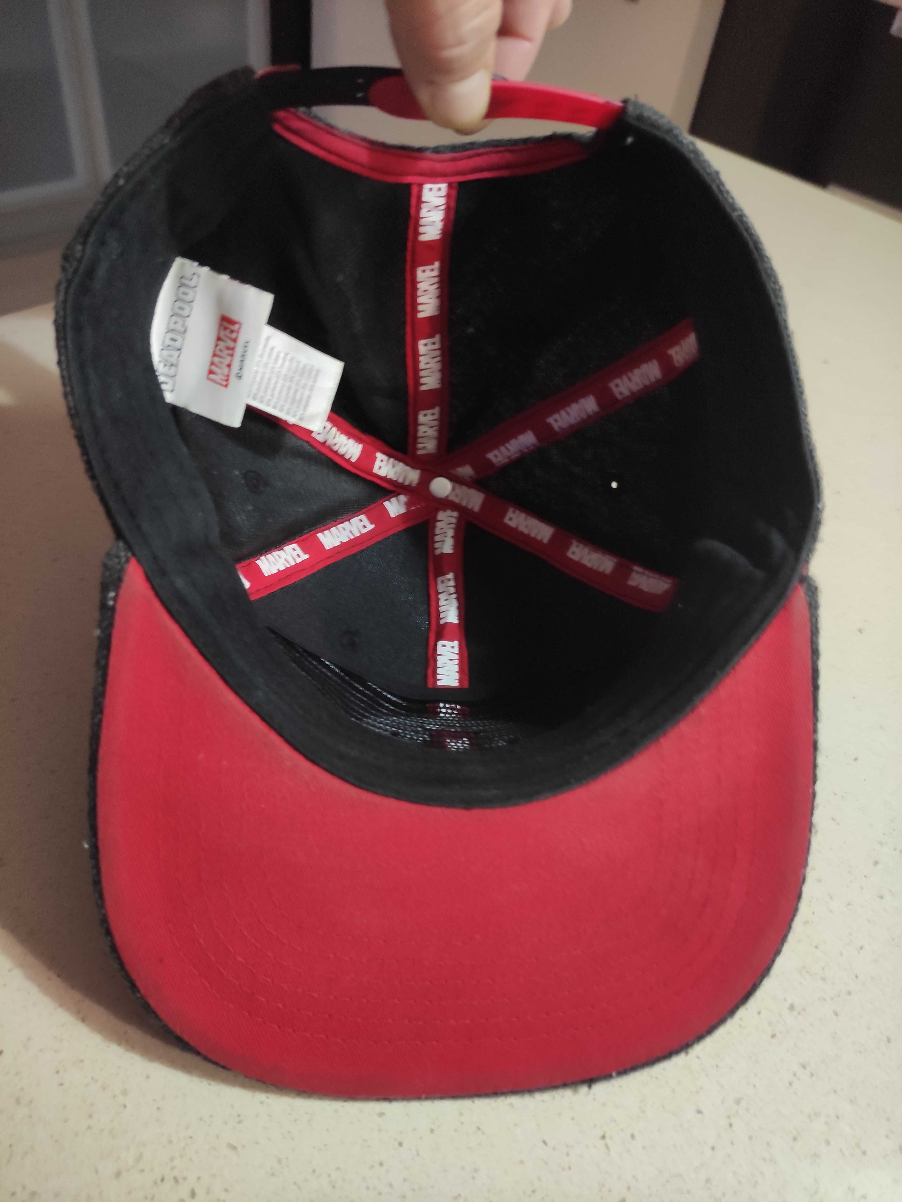 Czapka z daszkiem Deadpool Marvel Snapback Difuzed r. 55-60 cm