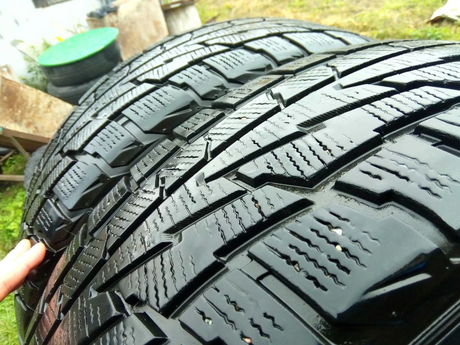 Зимові шини  Premiorri R 17/225/65