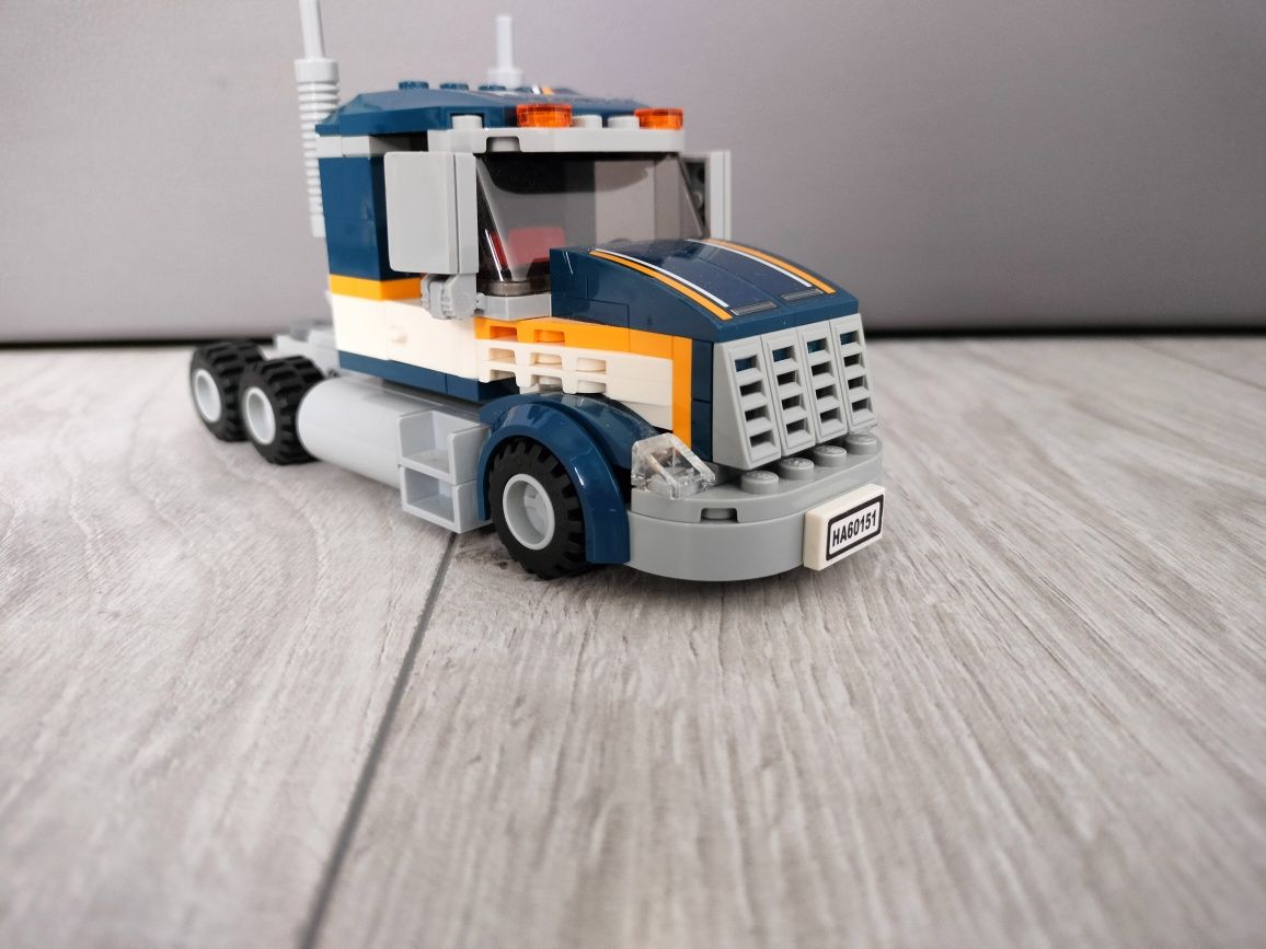 LEGO transporter dragsterów