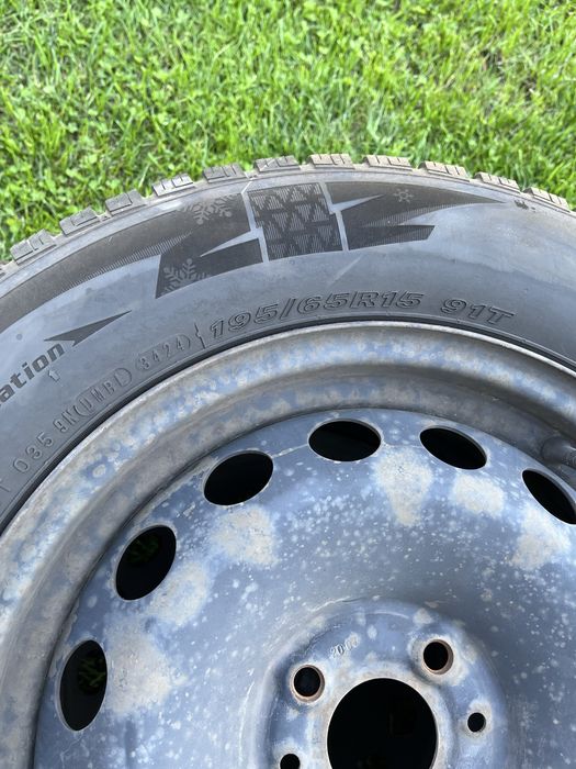Opony zimowe z felgami 195/65/R15 Nexen Barum komplet kół
