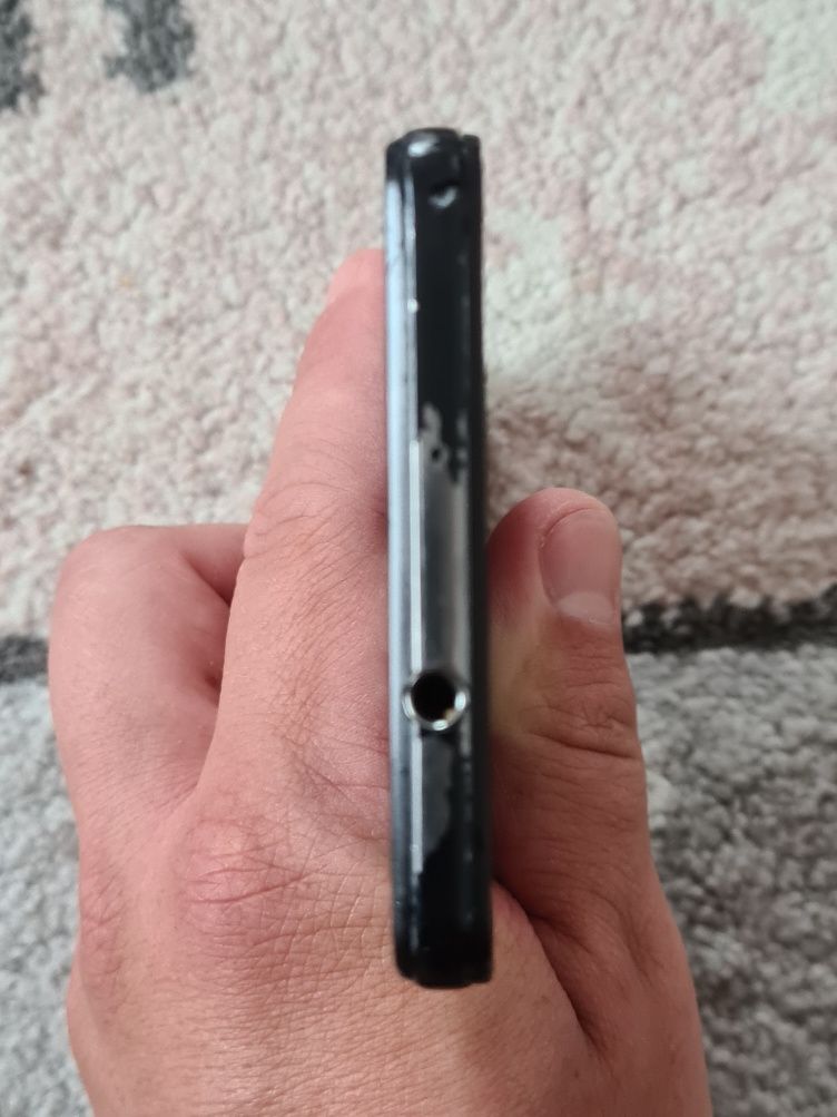Telefon HUAWEI P8 lite