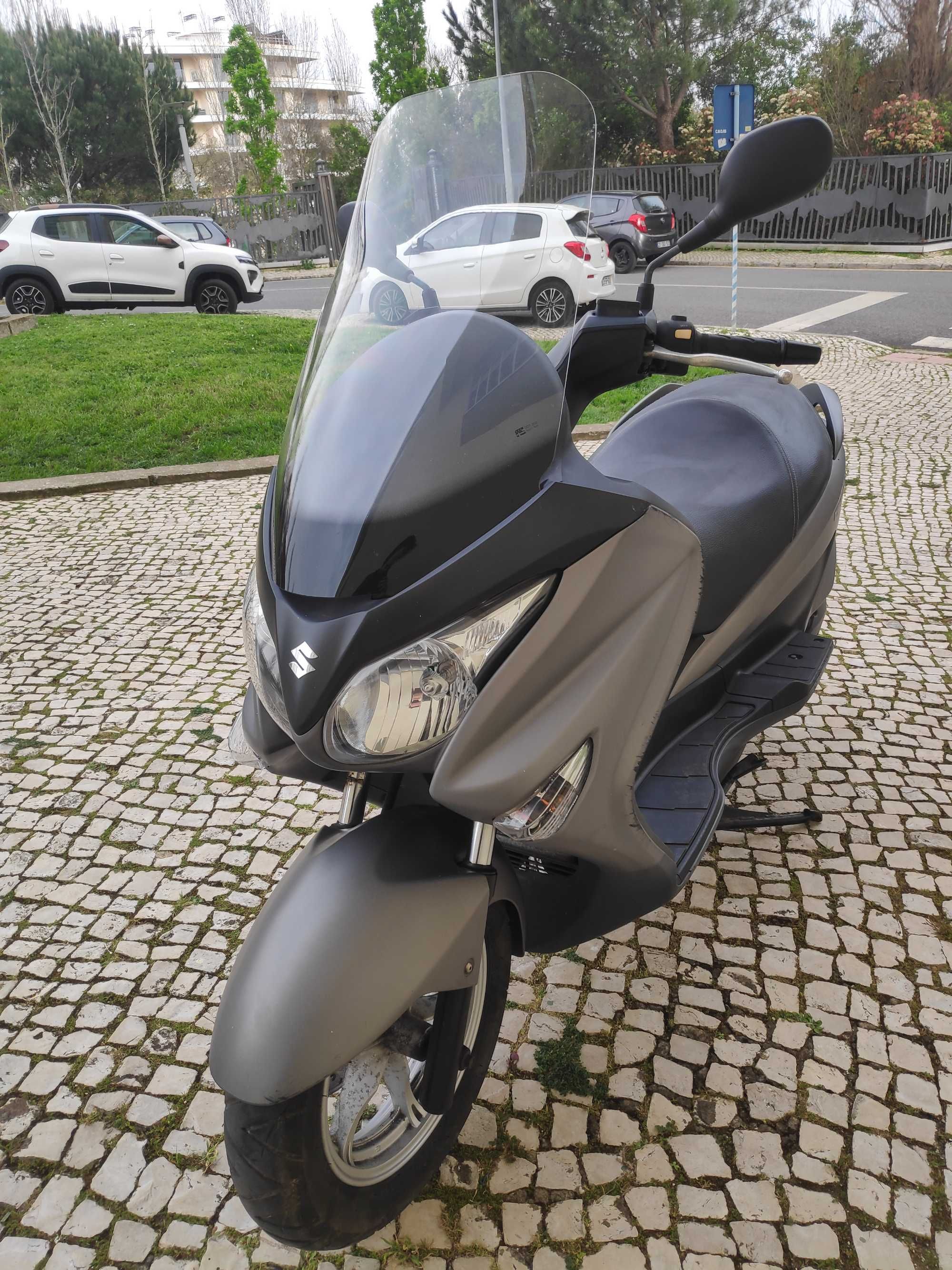 Suzuki Burgman 125