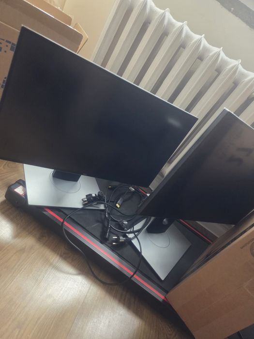 2 monitory dell z kablami