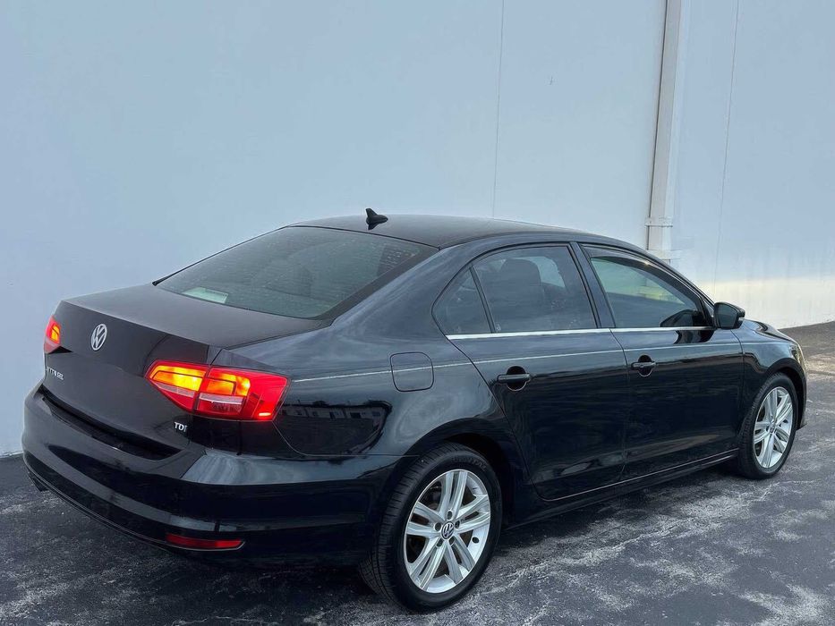 Volkswagen Jetta SEL      2015