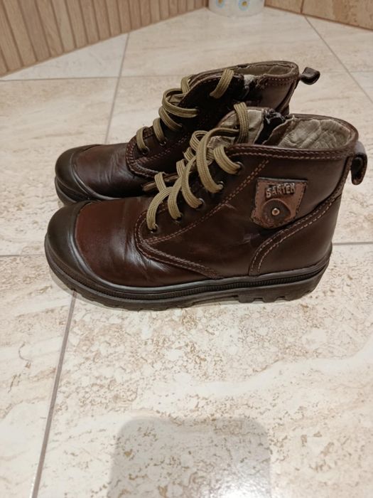 Sprzedam buty chłopięce Bartek